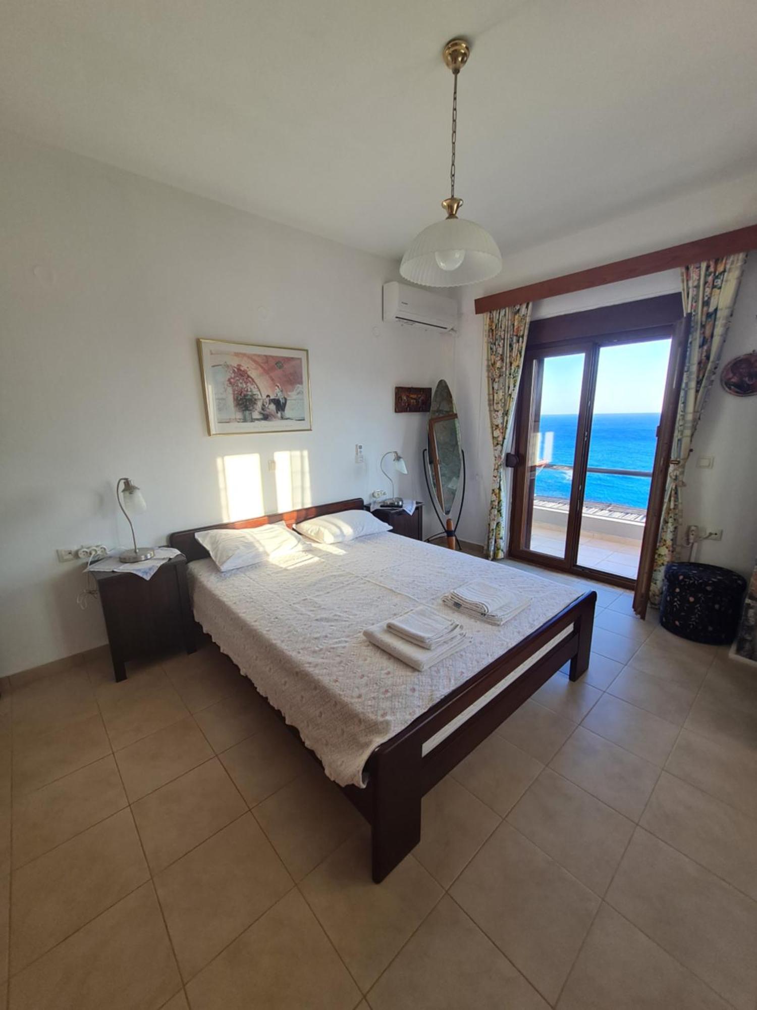 Villa Petrino Tsoútsouros 외부 사진